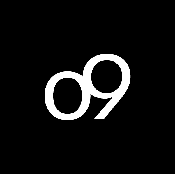 o9 Logo_White on black-MEDIUM (1)